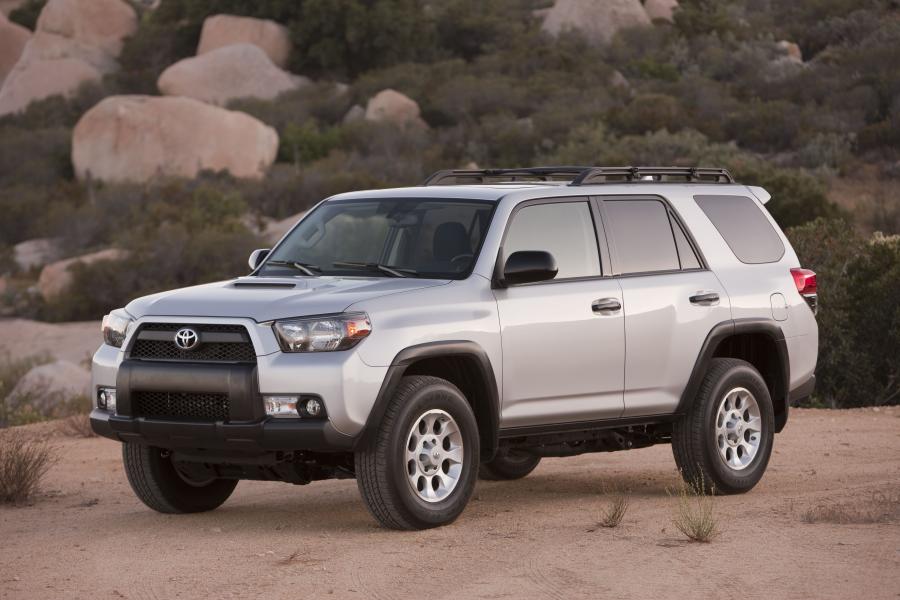  Toyota 4Runner Trail 2010 года  (фото 27 из 66)